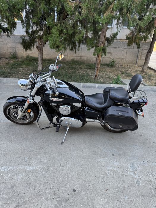 Vand motocicleta Suzuki Marauder VZR 1600