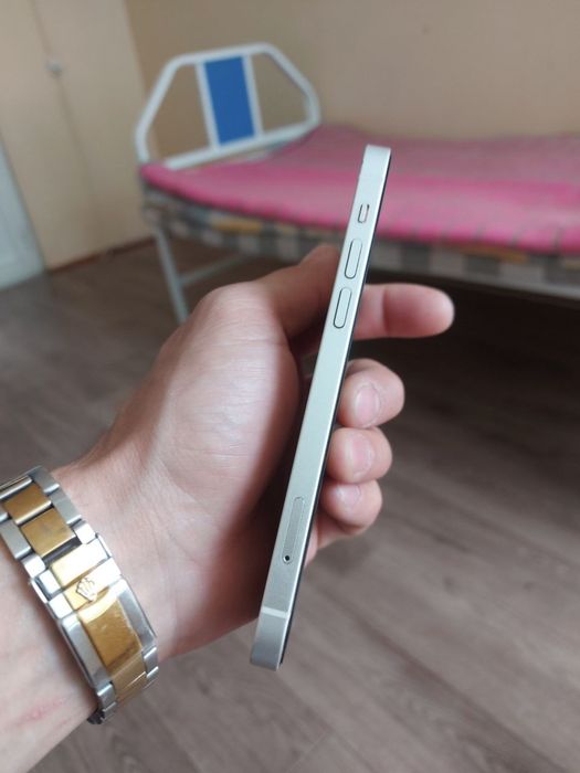 Iphone 12 ozi 64 GB ochilmagan radnoy telefonga garantiya