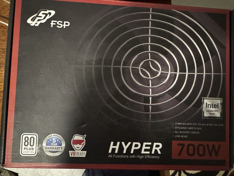 Компютърно захранване Hyper 700 вата