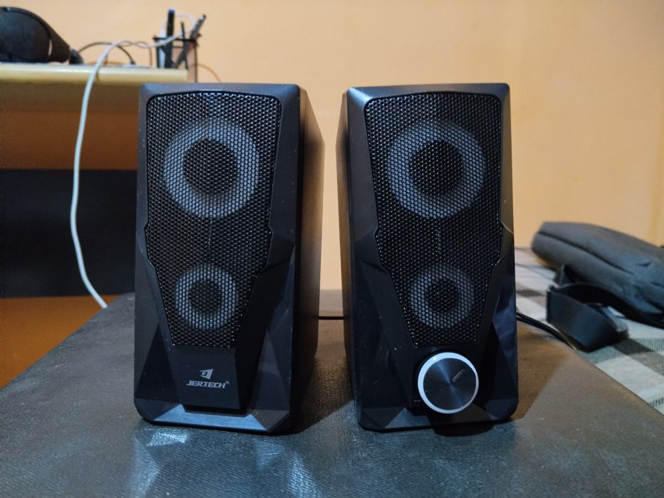 Продам колонки для компьютера/телефона