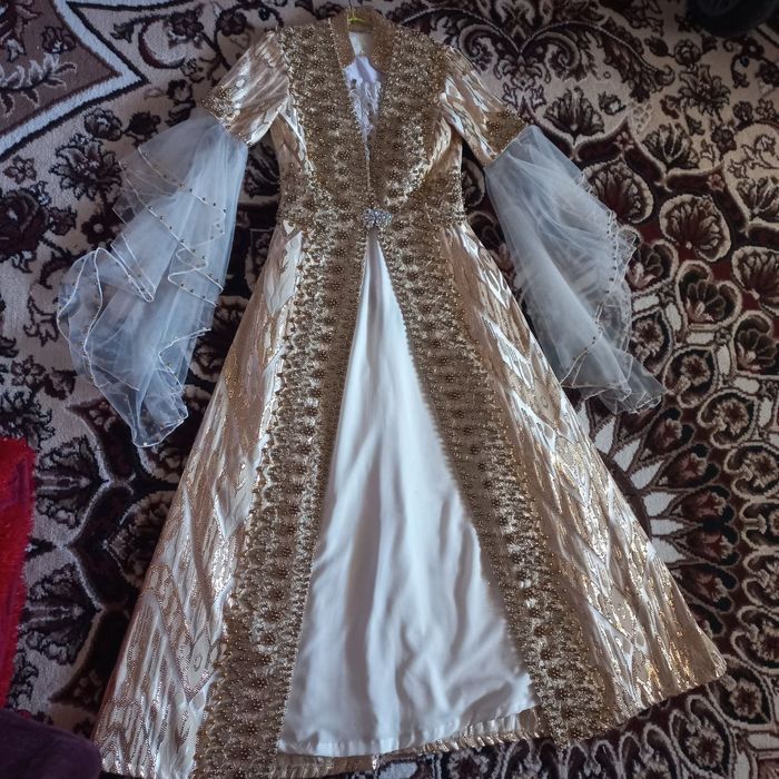 Ансамбл учун булажак келинларга