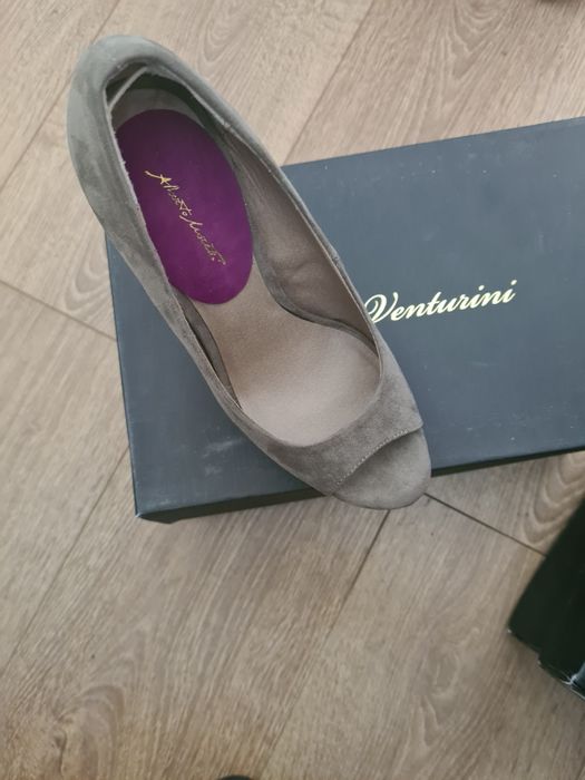 Продам обувь 35-36р