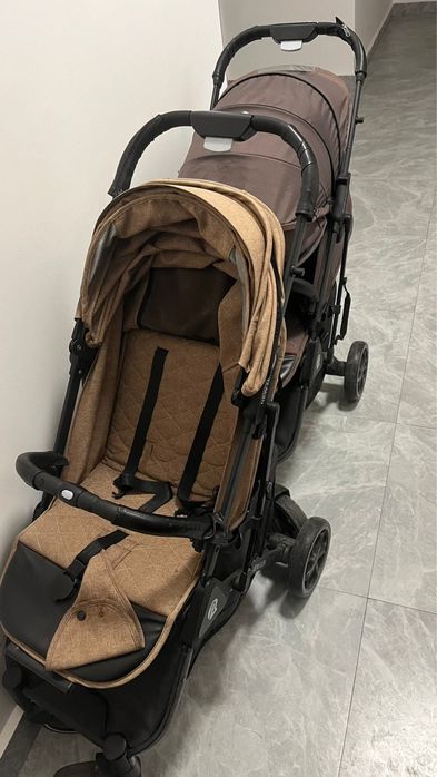 Каляска  от близняшка