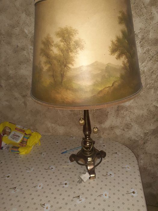 Настолна лампа с месинг