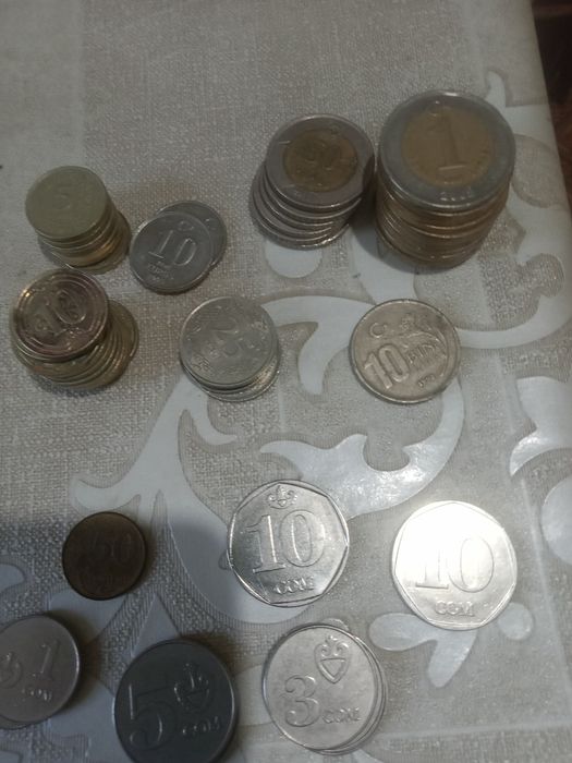 Продам купюры, монеты.