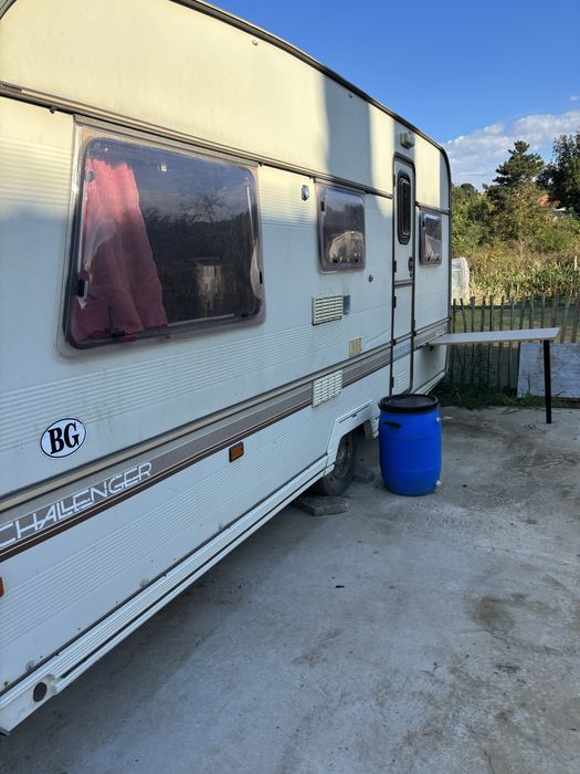 Продавам каравана SWIFT CHALLENGER