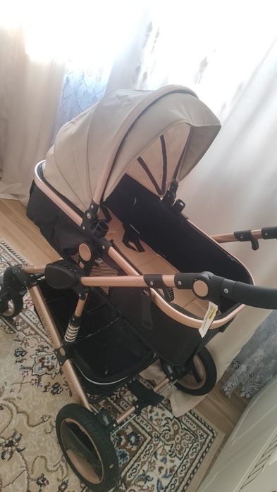 Коляска универсальная