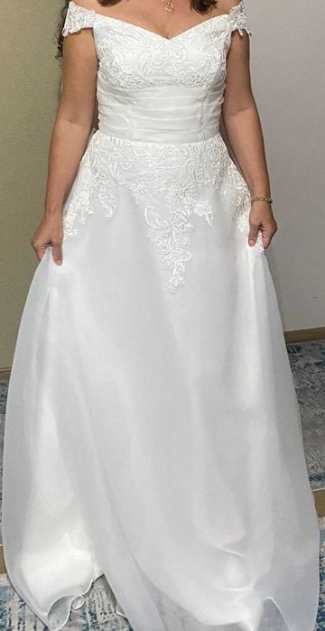 Rochie de mireasa model imperial, organza