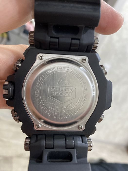 Часы Casio G-Shock