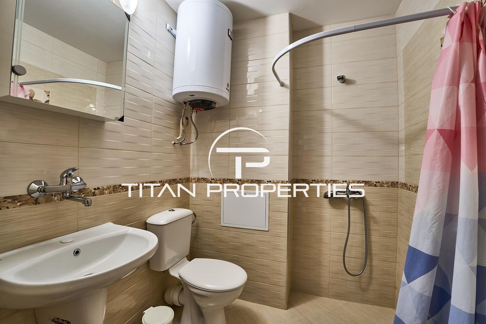 Дава се под наем Двустаен апартамент в Пловдив, Младежки Хълм - 90 кв.м за 450 € - Снимка #6