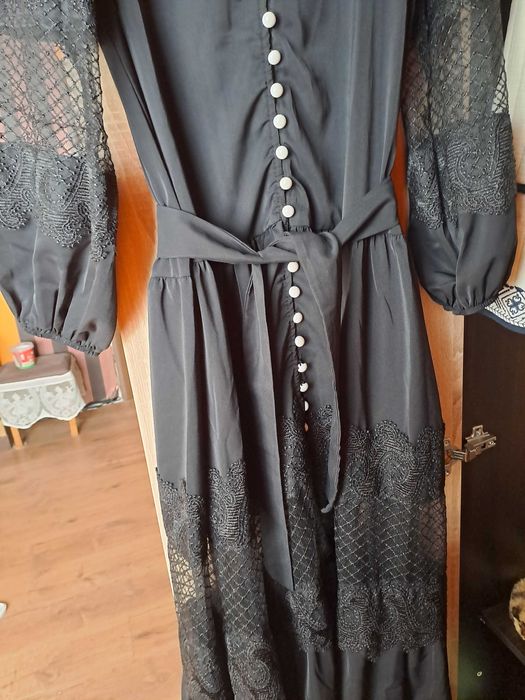 Дамска дълга рокля с дантели