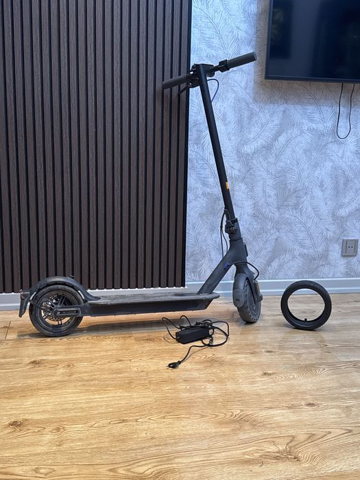 Самокат Xiaomi. Б/у
