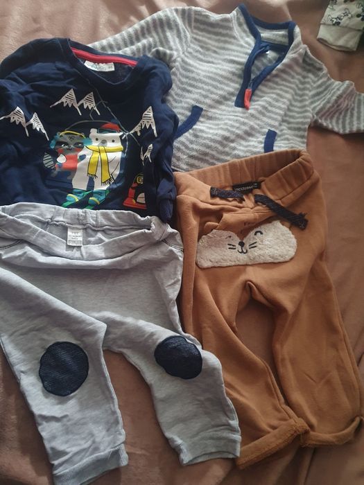 Vând compleuri  mărimea 62, 86 ,și 92