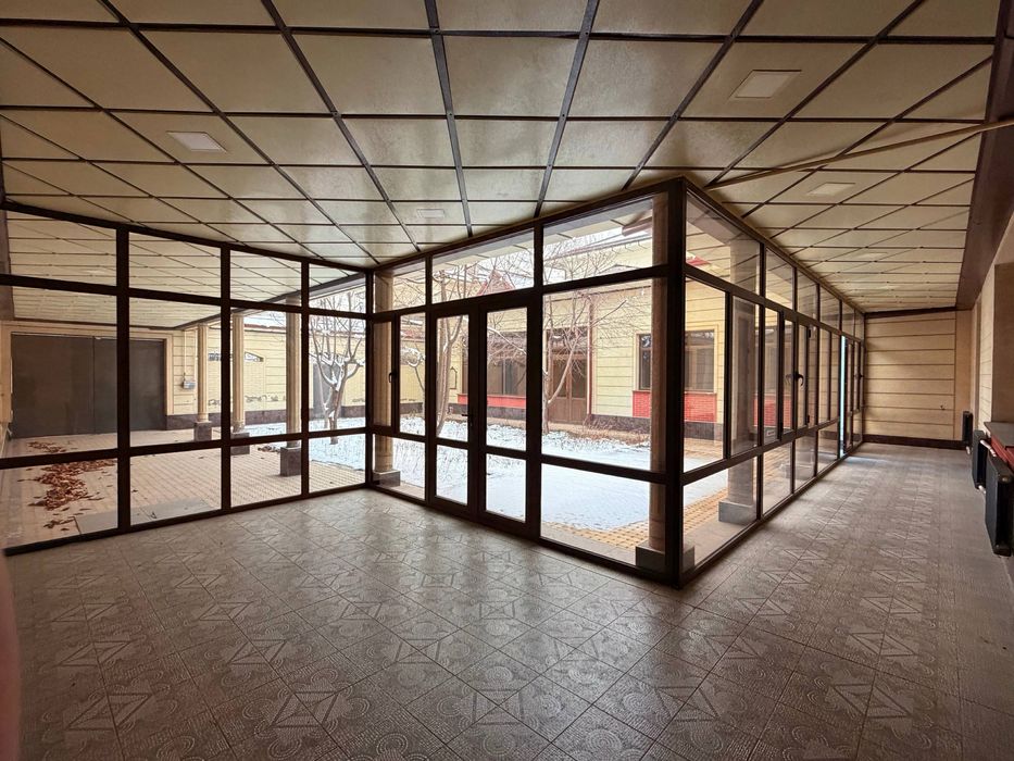 Двухэтажный 7 комнатный дом, Участок 6 соток, Тузель махалля Чинор.