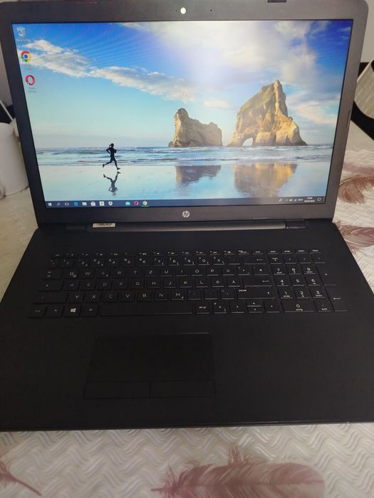 Laptop HP 17-ak00 schimb cu bicicleta