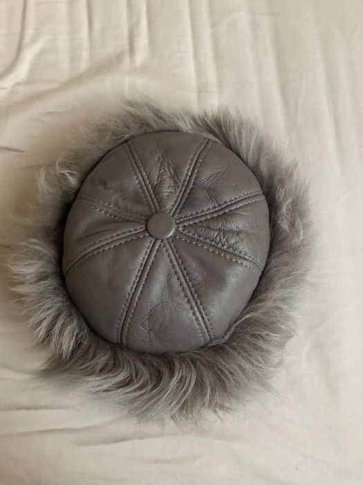 Шапки от естествена кожа