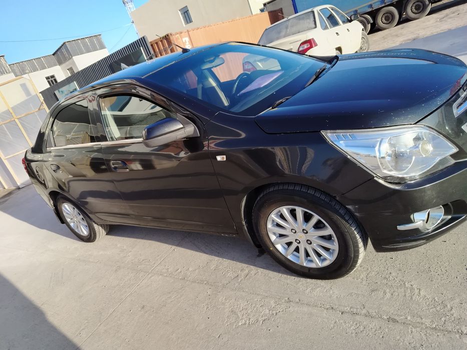 Cobalt 2015 avtomat zudlik bn sotiladi.