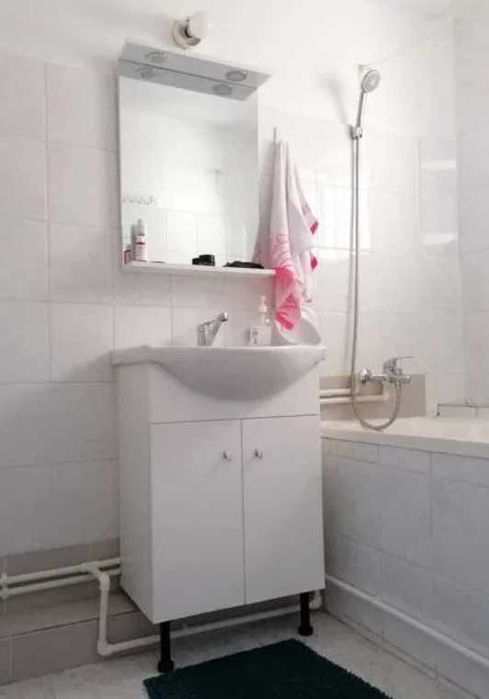 Дава се под наем Тристаен апартамент в Пловдив, Център - 79 кв.м за 244.8 € - Снимка #3