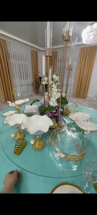 Вип стол для конактыкка