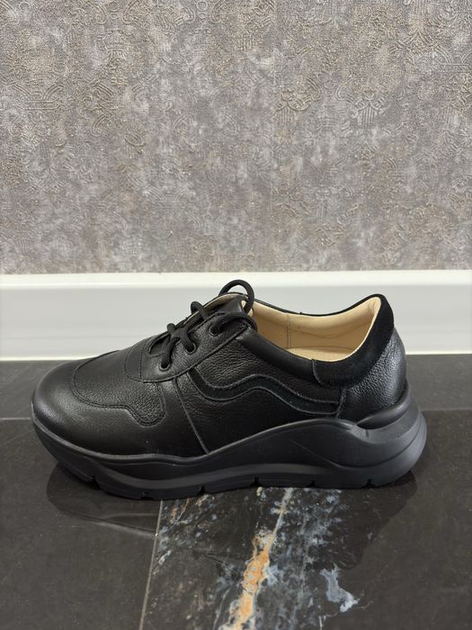 кроссовки демисезон