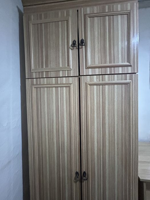 Продам стенку. 15000