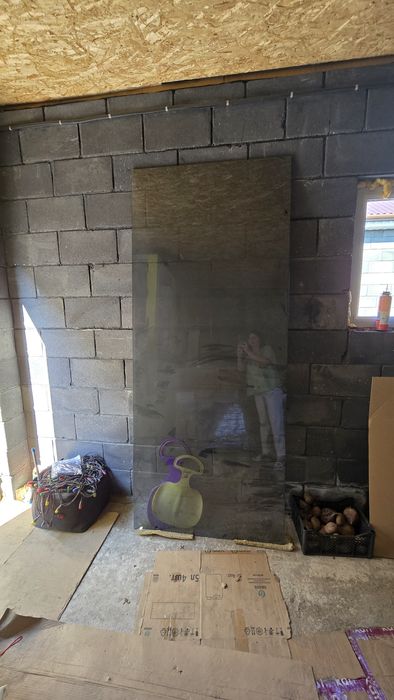 Стекло для душевой. Размер 220×90. Цена 20000 тенге.