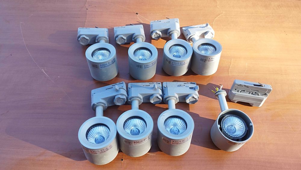 Спот за релсова система 8бр x GU10/50W/230V луни за таван - лампи