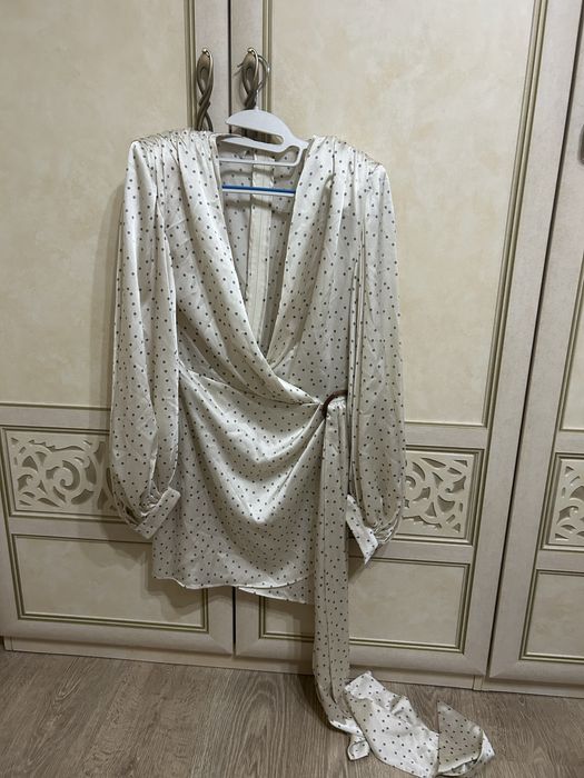 Вечернее платье женское со шлейфом