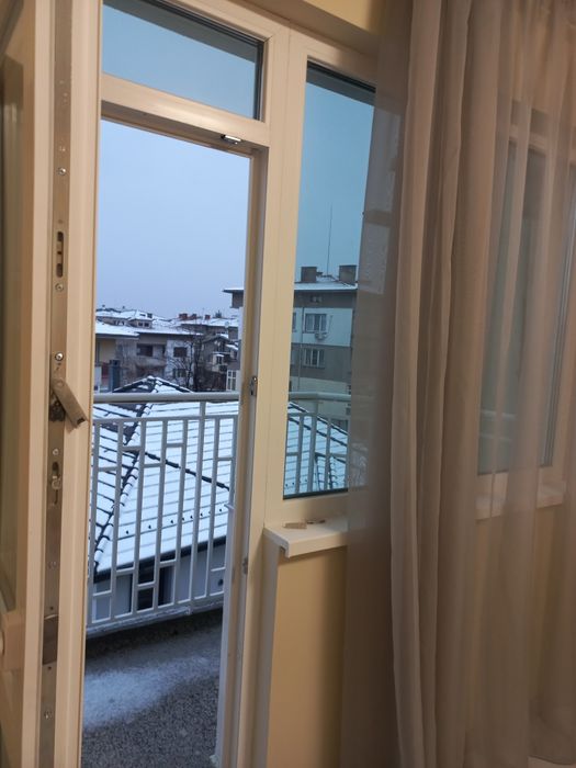 Дава се под наем Двустаен апартамент в Търговище, Център - 70 кв.м за 306 € - Снимка #4