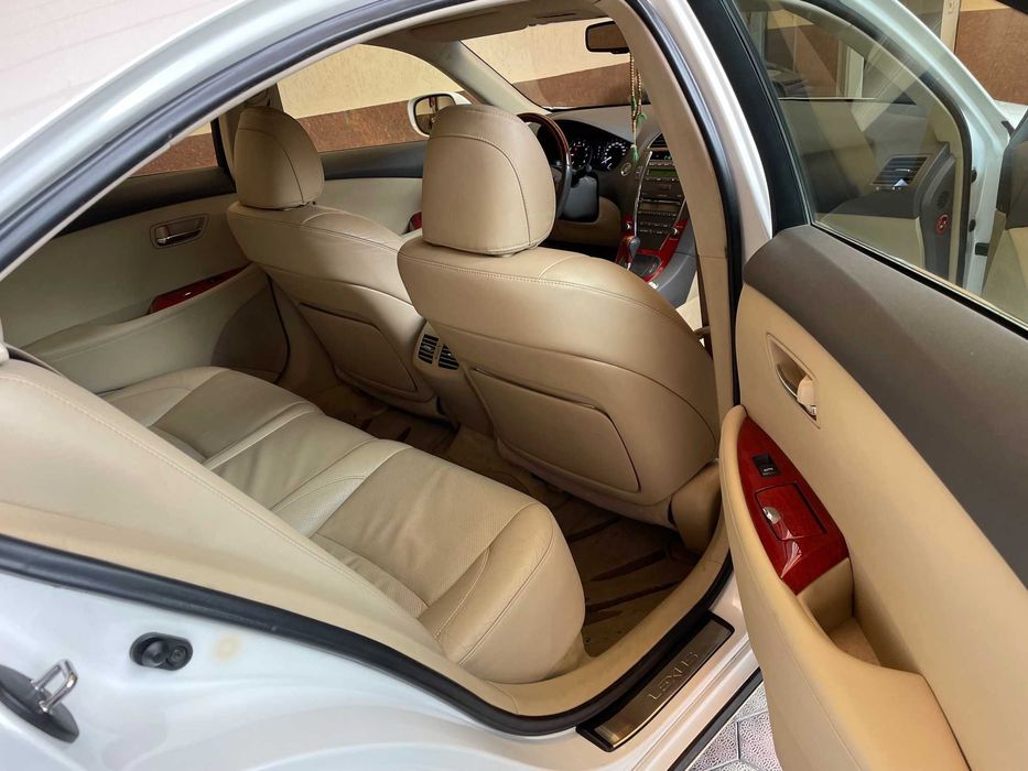 Продается Lexus ES 350 с первых рук