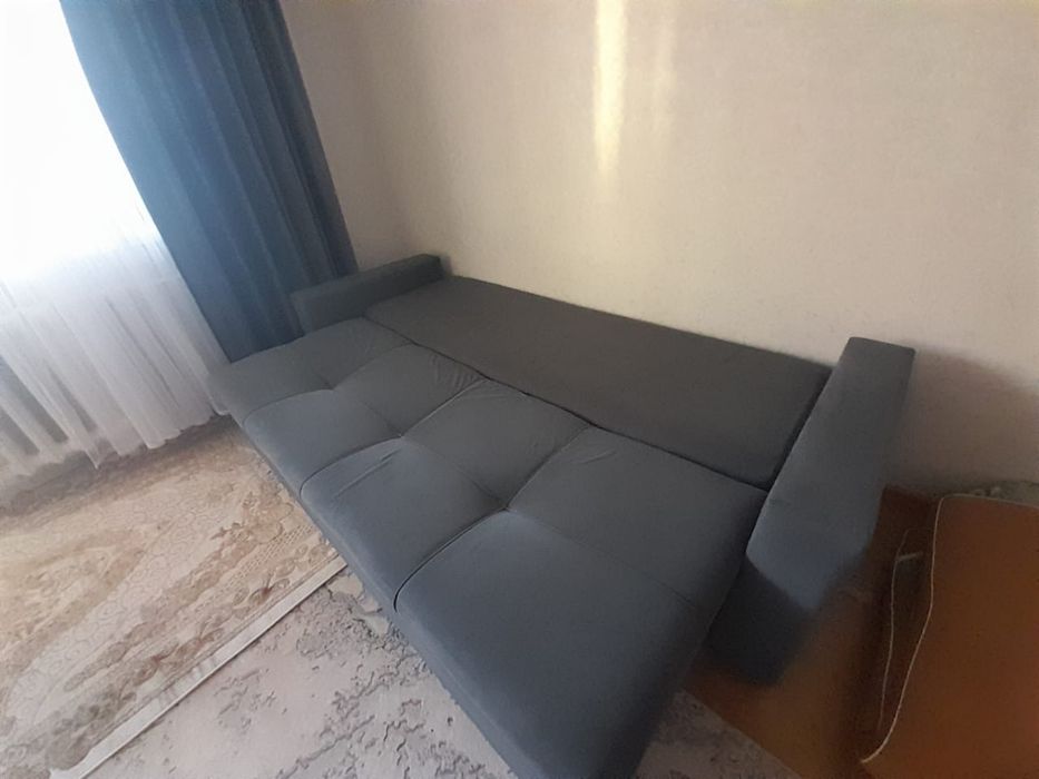 Продам диван срочно самовывоз