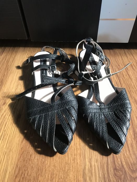 Sandale Lumea la picioare nr 38