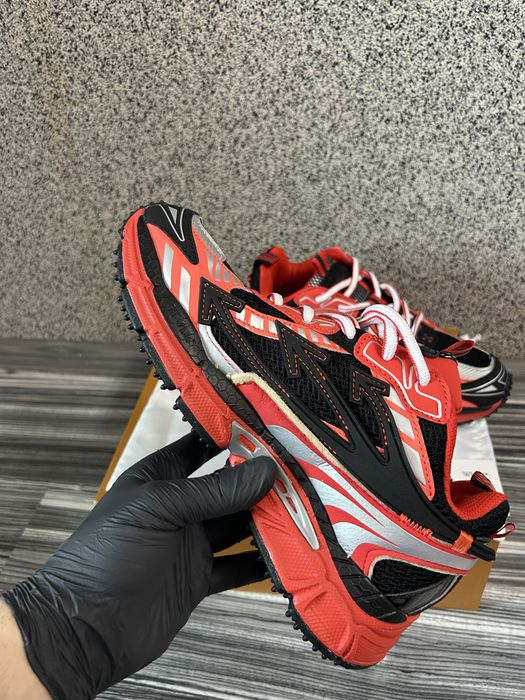 Adidasi Off White  noi 42