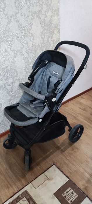 Коляска детская .