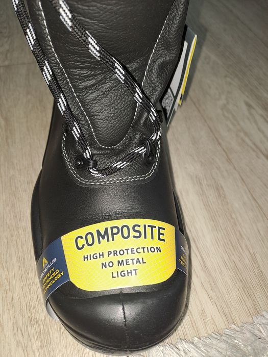 Зимняя куртка, сапоги рабочие