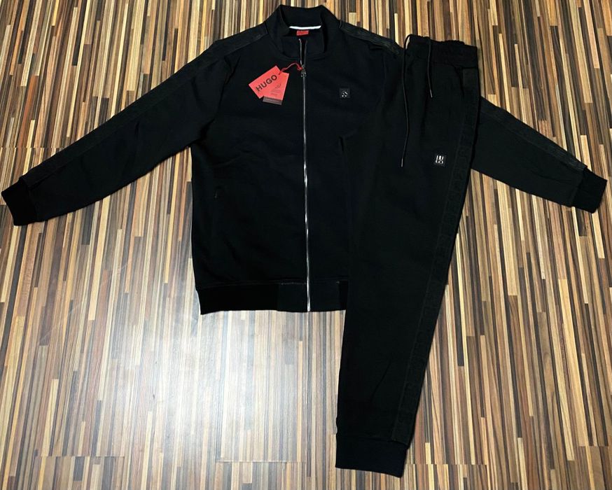 Vând compleu nou de bărbați Hugo