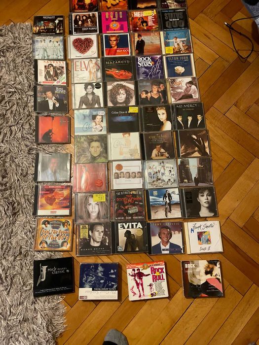 colectie de peste 60 cd-uri