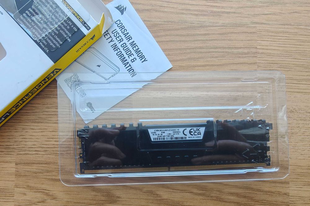 Memorie RAM Corsair Vengeance LPX Black 8GB DDR4 3200MHz CL16