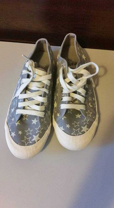 Tenesi le coq sportif marimea 37 transport gratuit