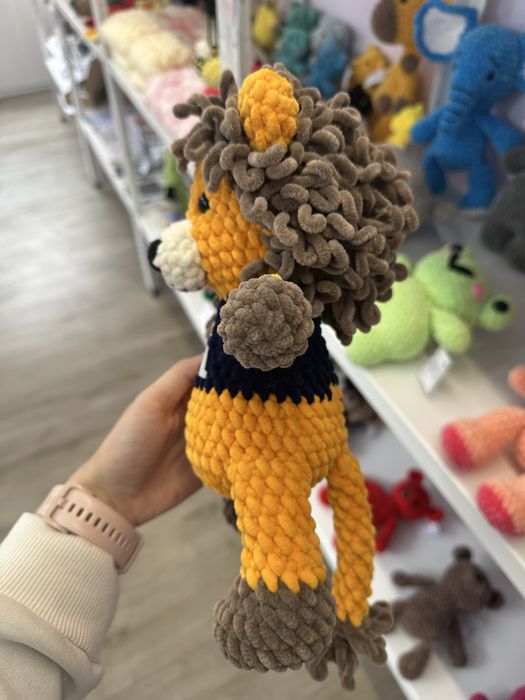 Лъвче с логото на левски