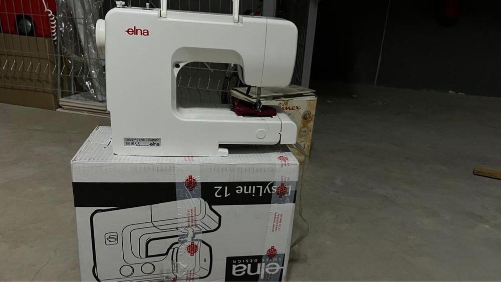 Продам швейную машинку