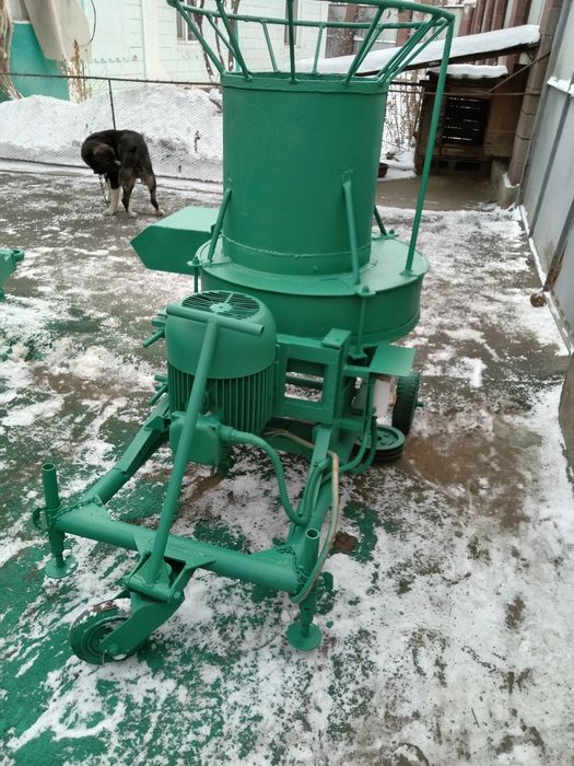 Продам сеноизмельчитель 380 вольт 7.5 квт