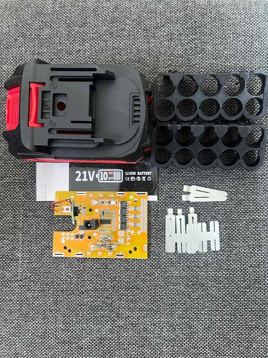 корпус для литиевых аккумуляторов Kit 18 вольт