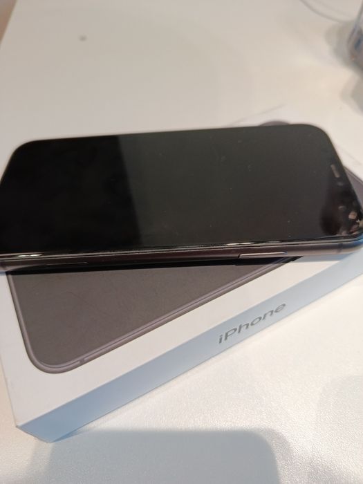 Iphone 11 74% акб