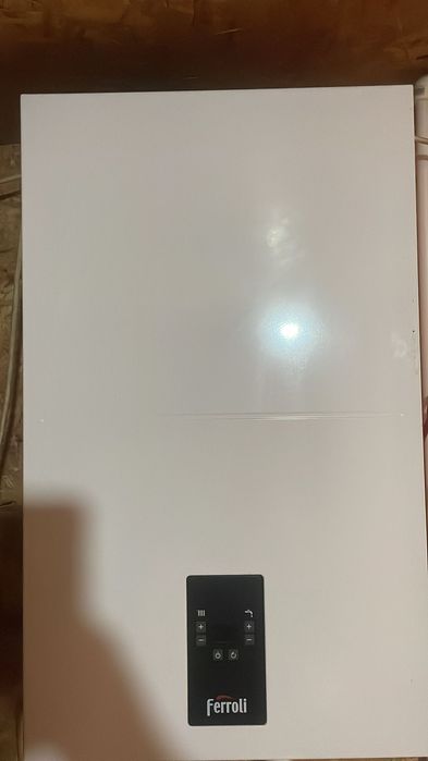 Centrală electrică ferroli de 12kw