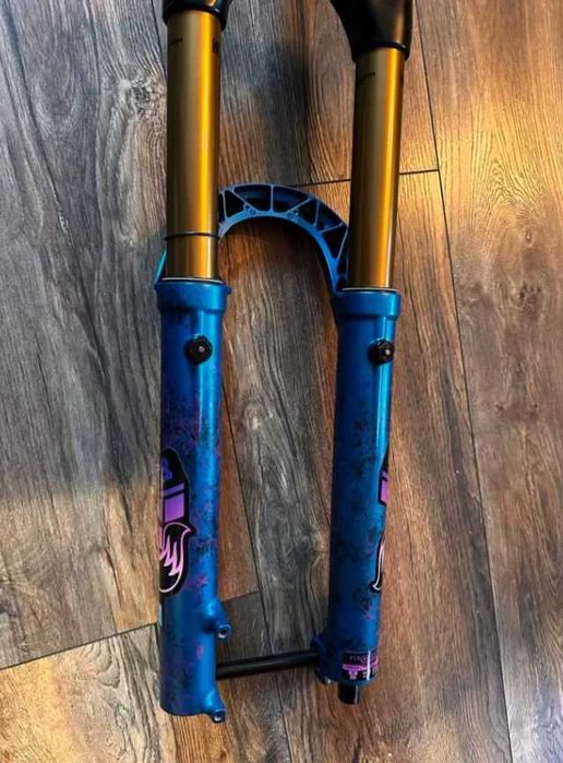 Вилка Уникат! Fox 38 Factory 170 Grip2