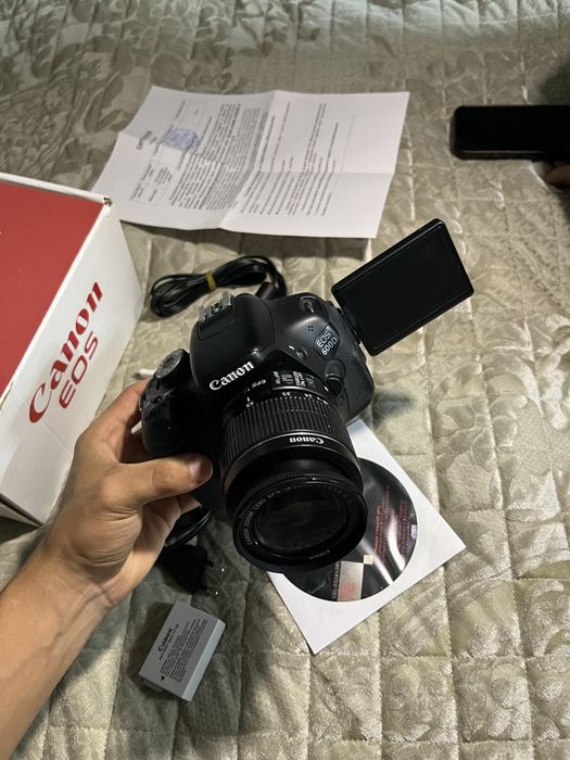 Фотоапарат canon 600d