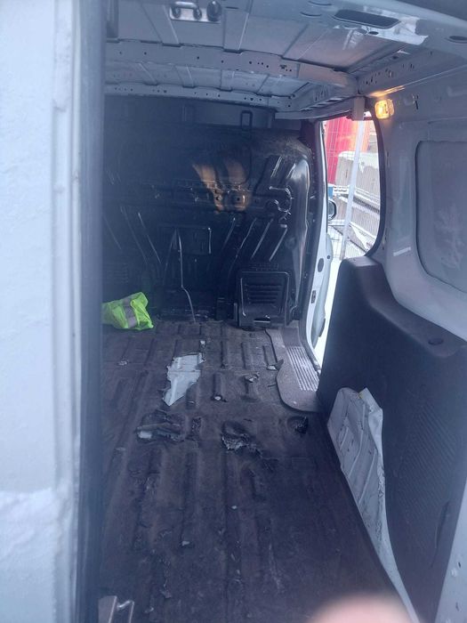 VANZARE FORD TRANSIT CONNECT - 2022 BB furgon / 999 - cm3