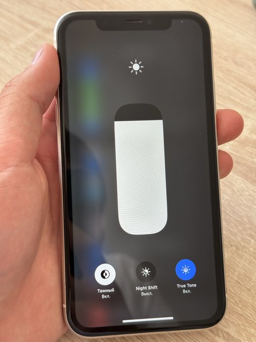iphone 11 в хорошем состояние