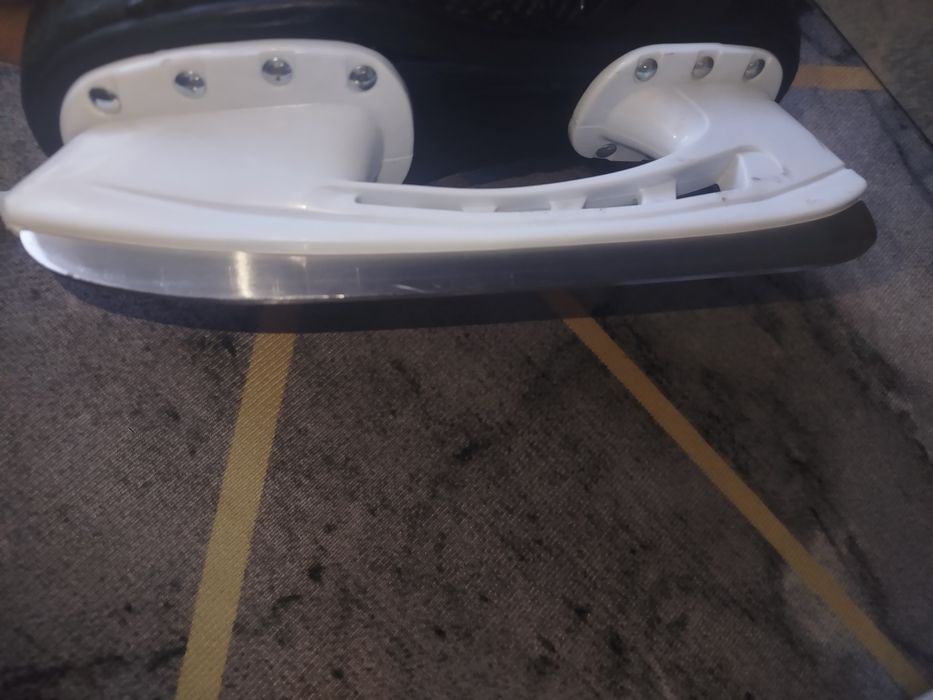 Продам коньки в хорошем состоянии